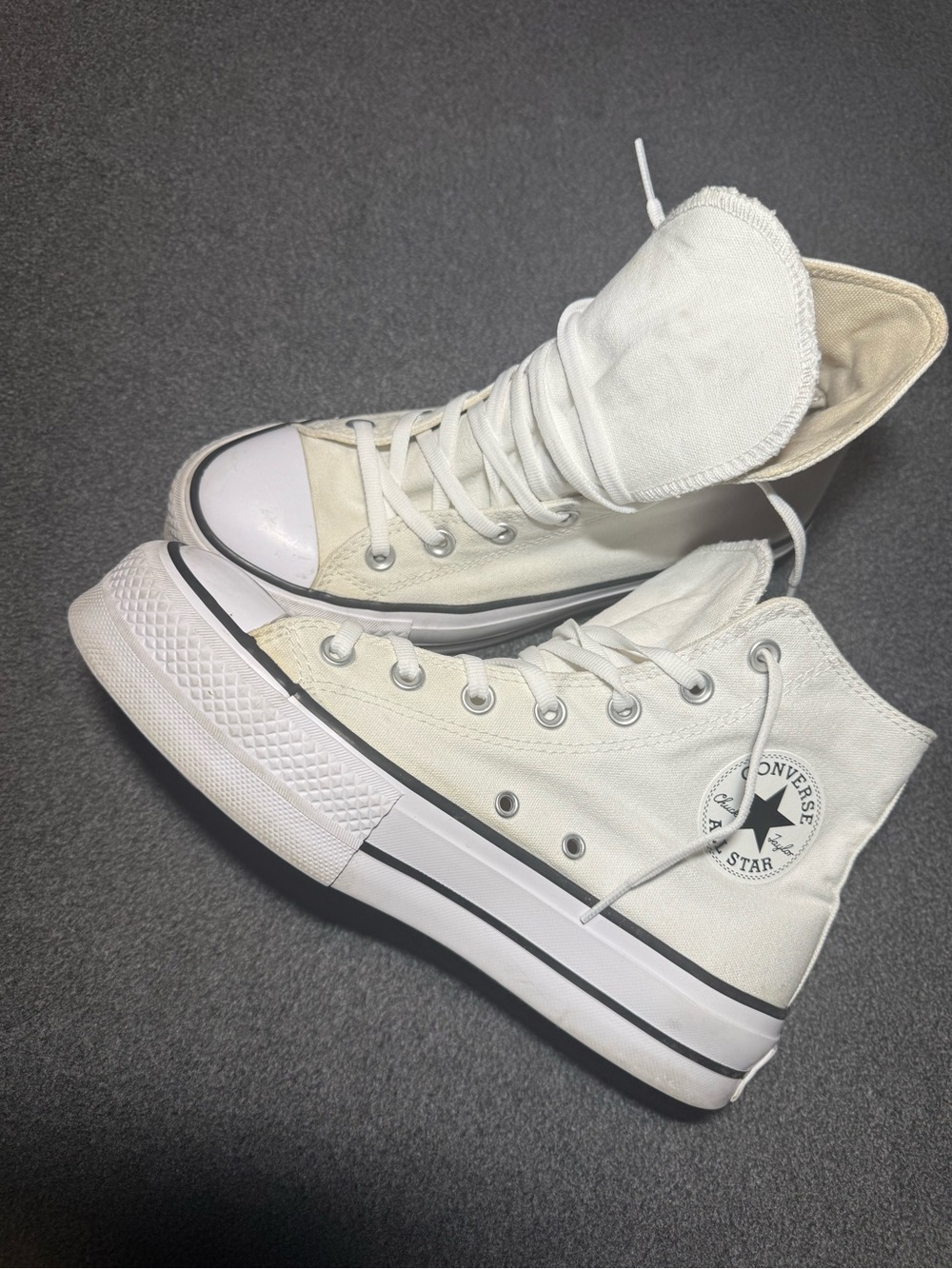 Converse platform High Top sneakers White Women’s Size 8